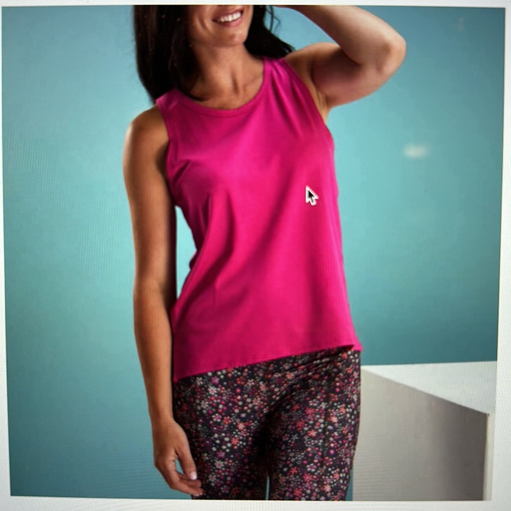 Krimson Klover Women’s Cora Sleeveless Top Size Small Color is Berry